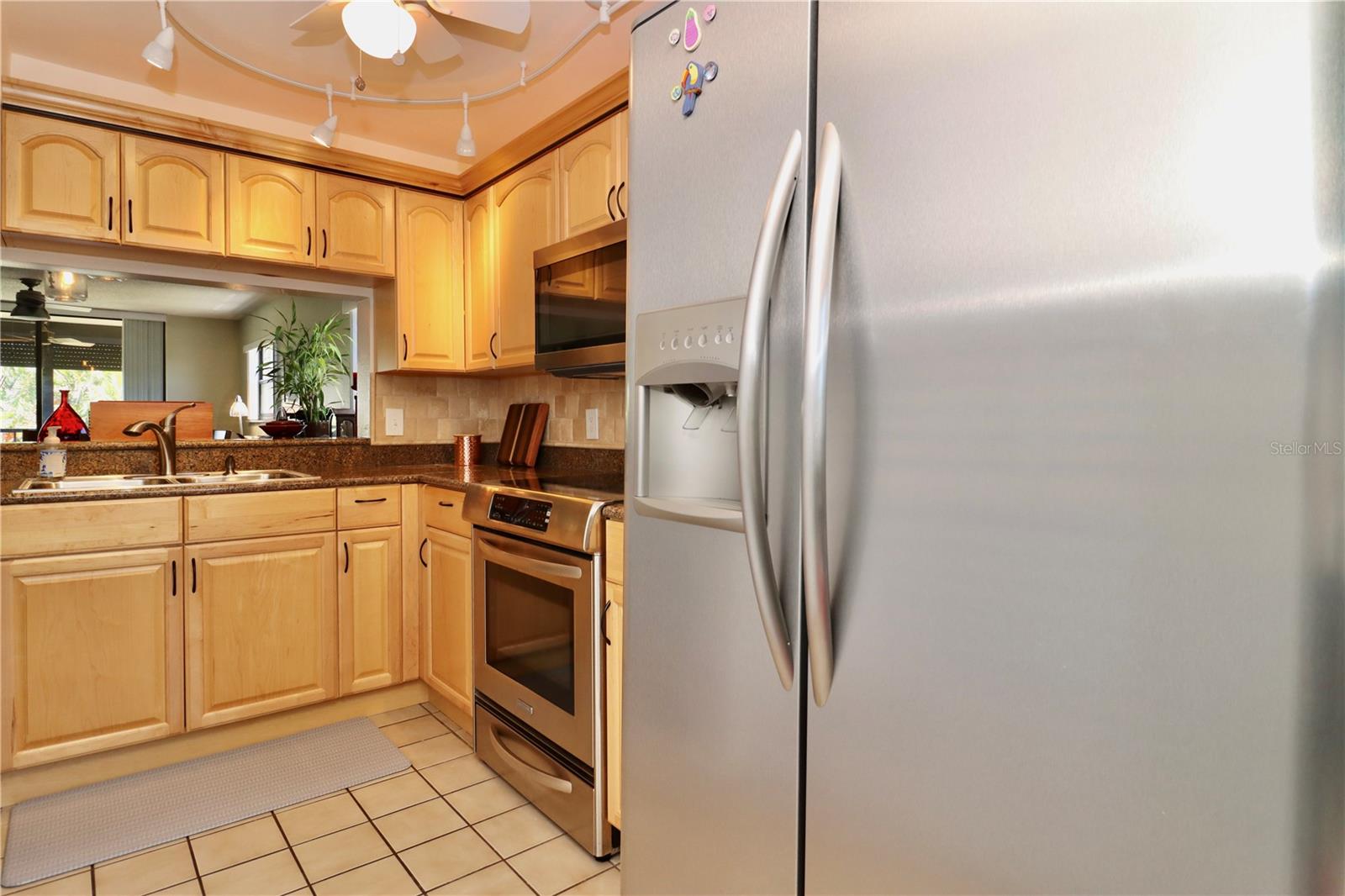 Image 5 of 48 For 1332 Pasadena Avenue S 208