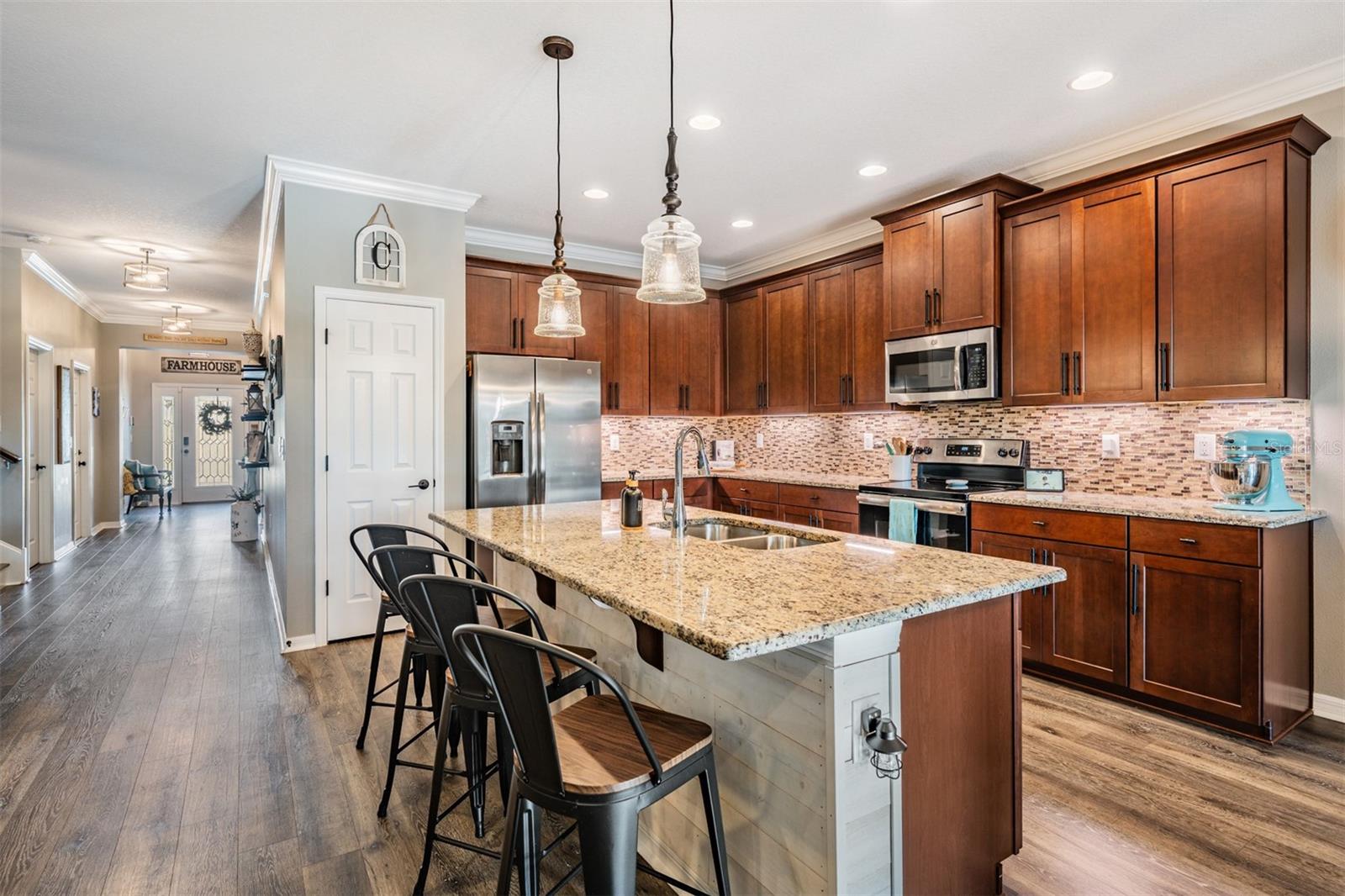 Listing photo id 11 for 12745 Moorish Place