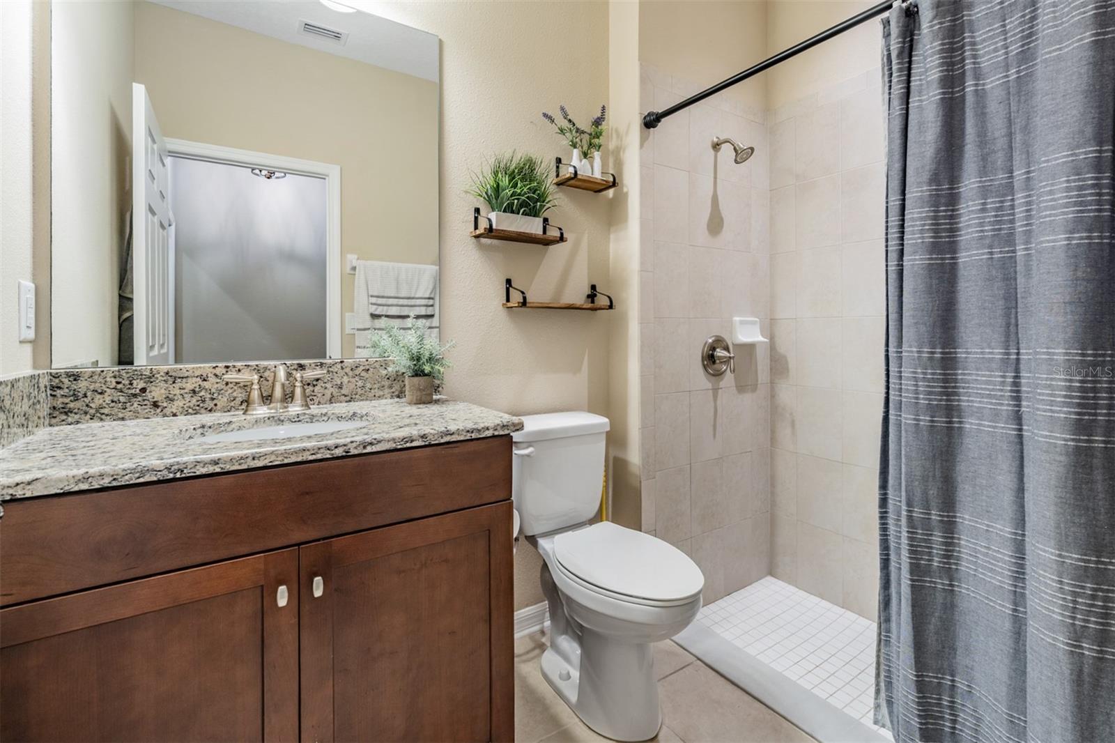 Listing photo id 27 for 12745 Moorish Place