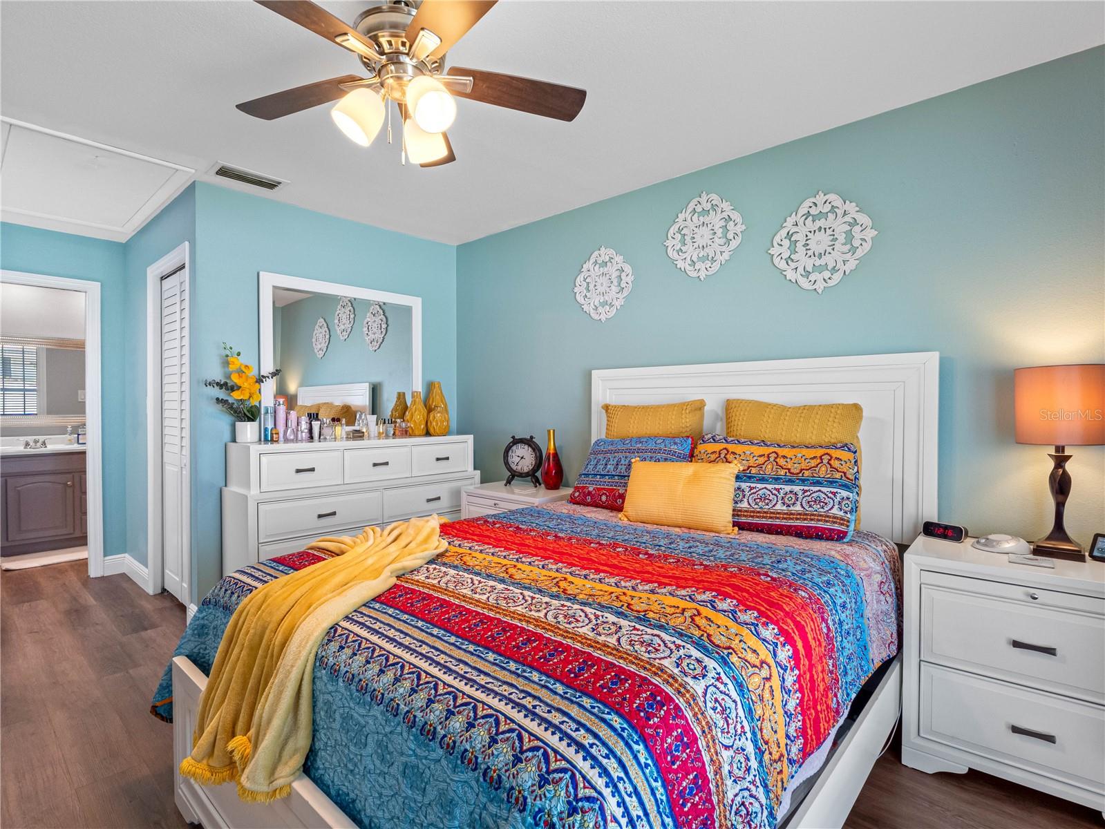 Image 21 of 74 For 4943 New England Boulevard 105