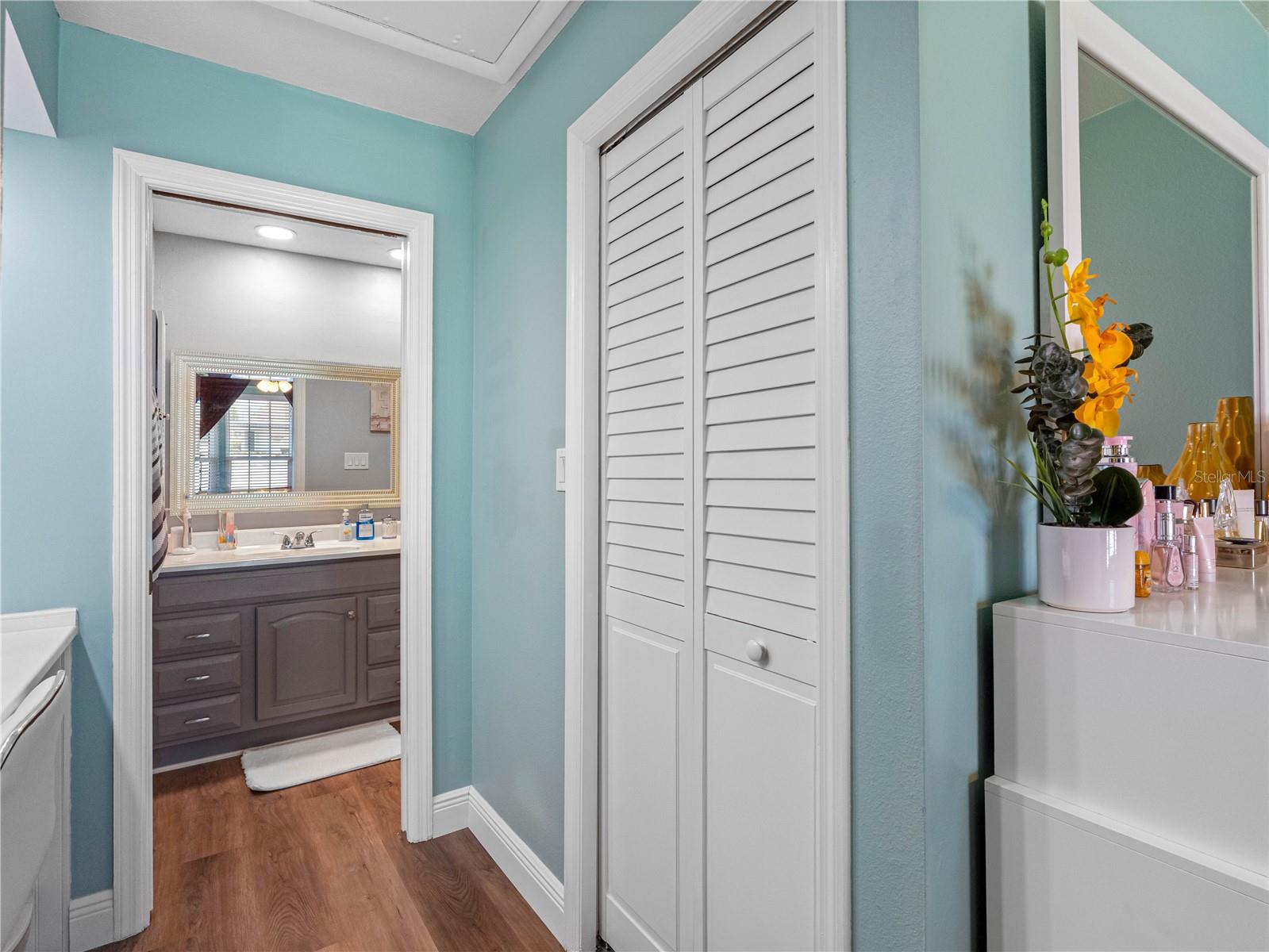 Image 25 of 74 For 4943 New England Boulevard 105