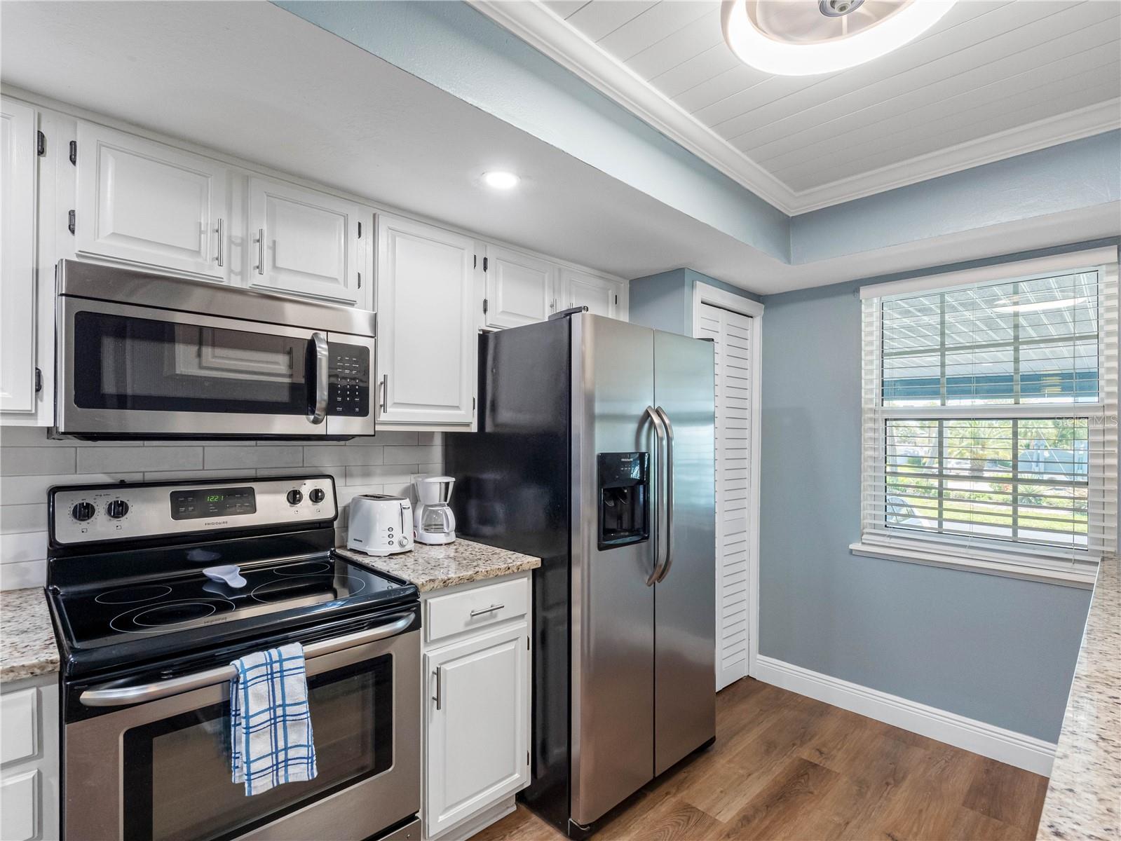 Image 5 of 74 For 4943 New England Boulevard 105