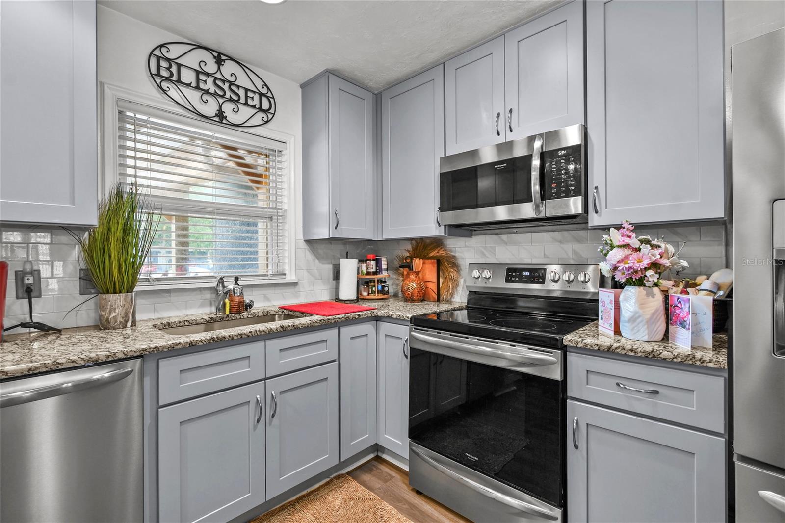 Image 12 of 97 For 601 Patricia Avenue