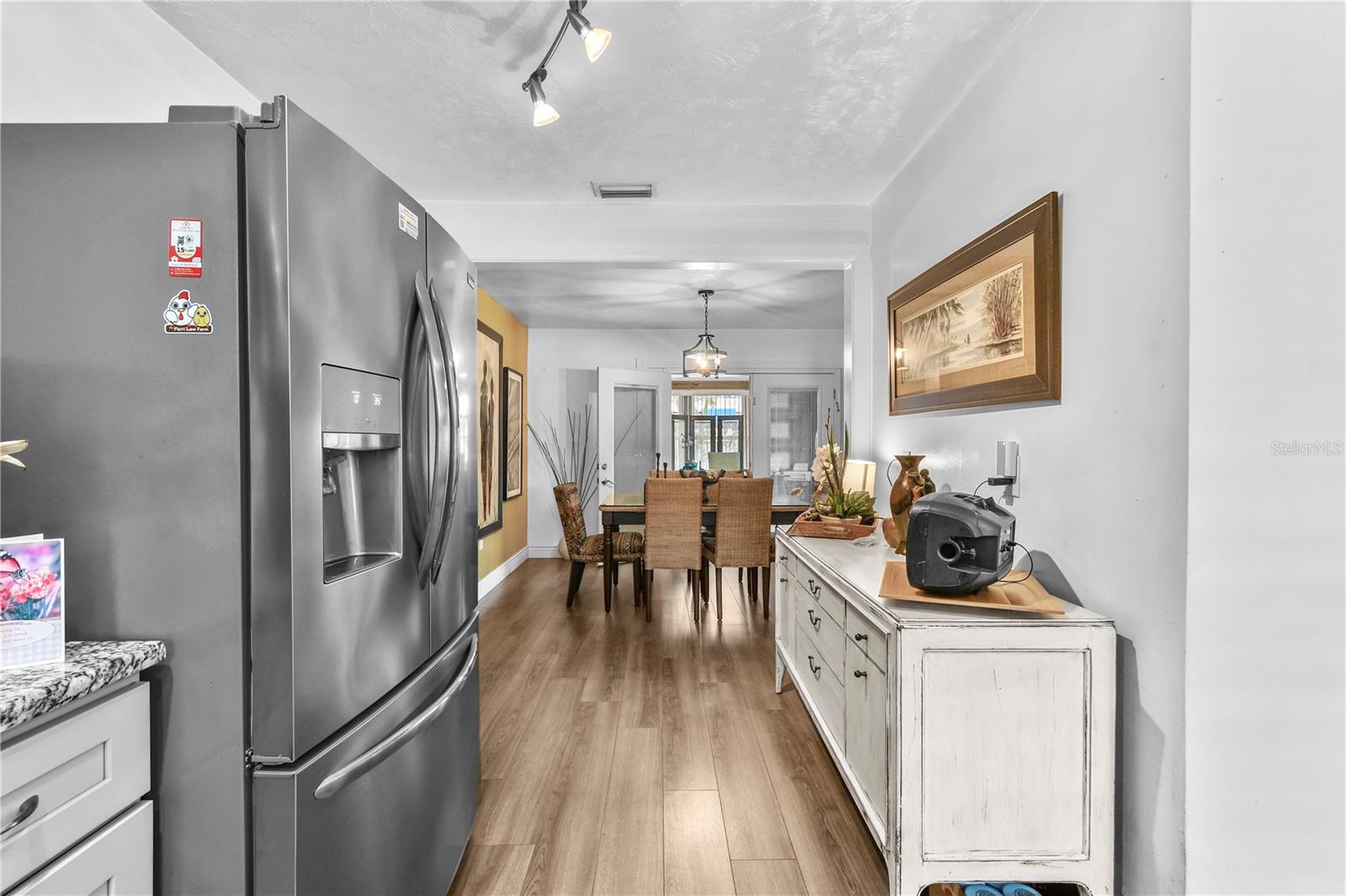Image 18 of 97 For 601 Patricia Avenue