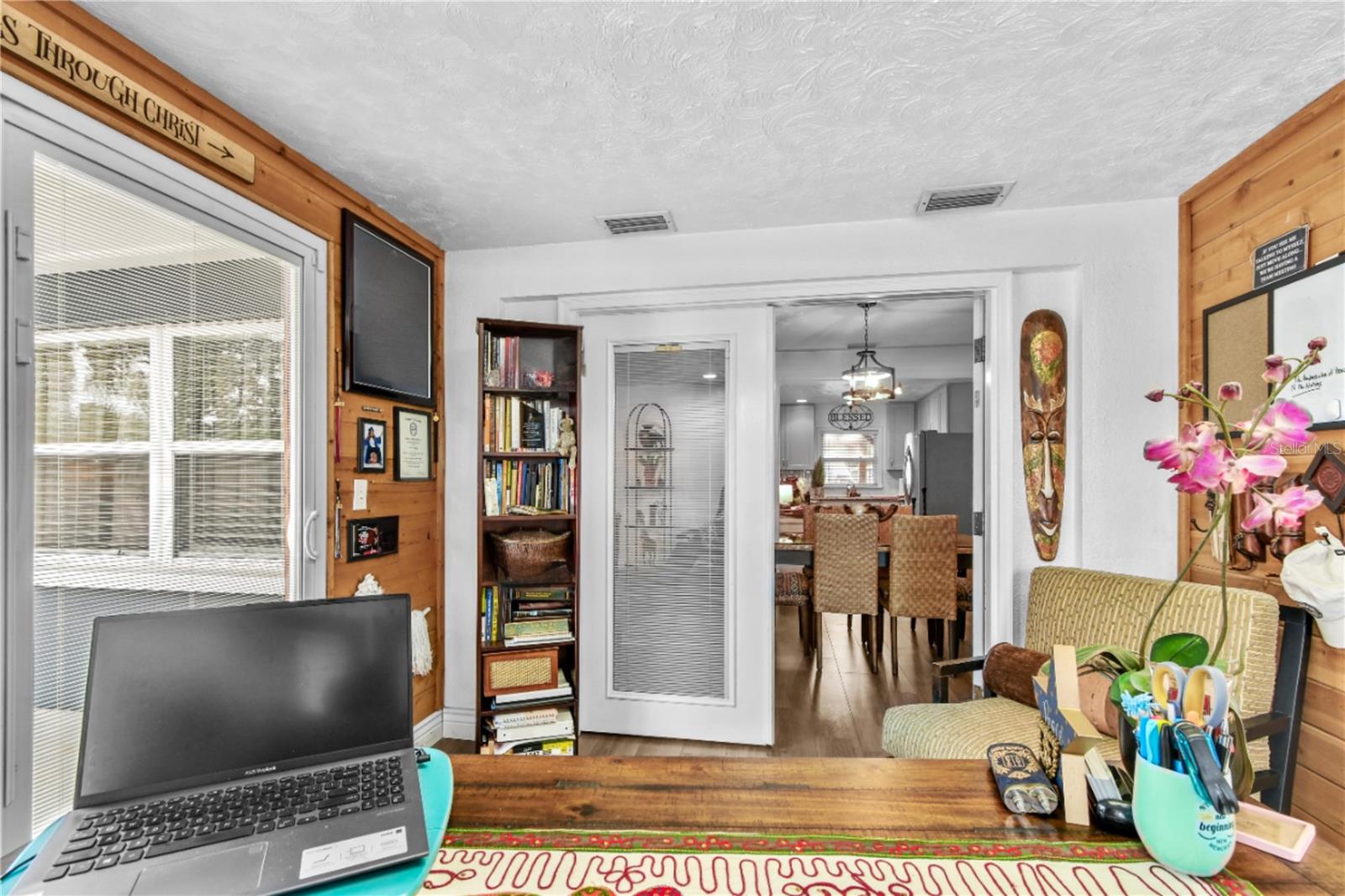 Image 37 of 97 For 601 Patricia Avenue