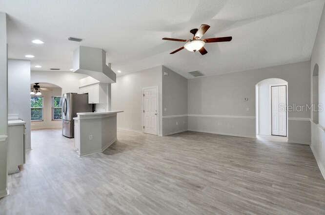 Image 11 of 34 For 7314 Elliott Street
