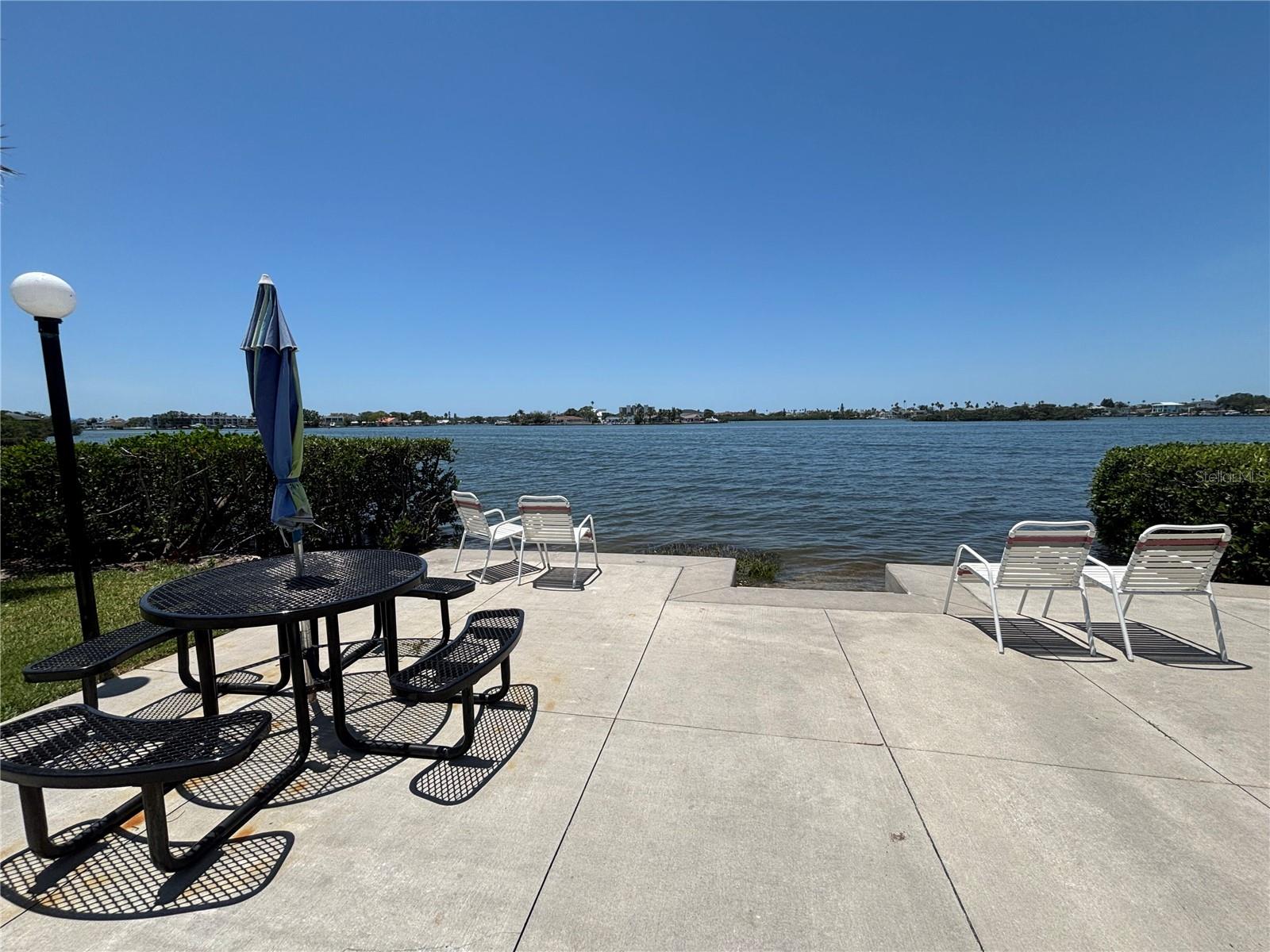 Image 18 of 19 For 12760 Indian Rocks Road 1102