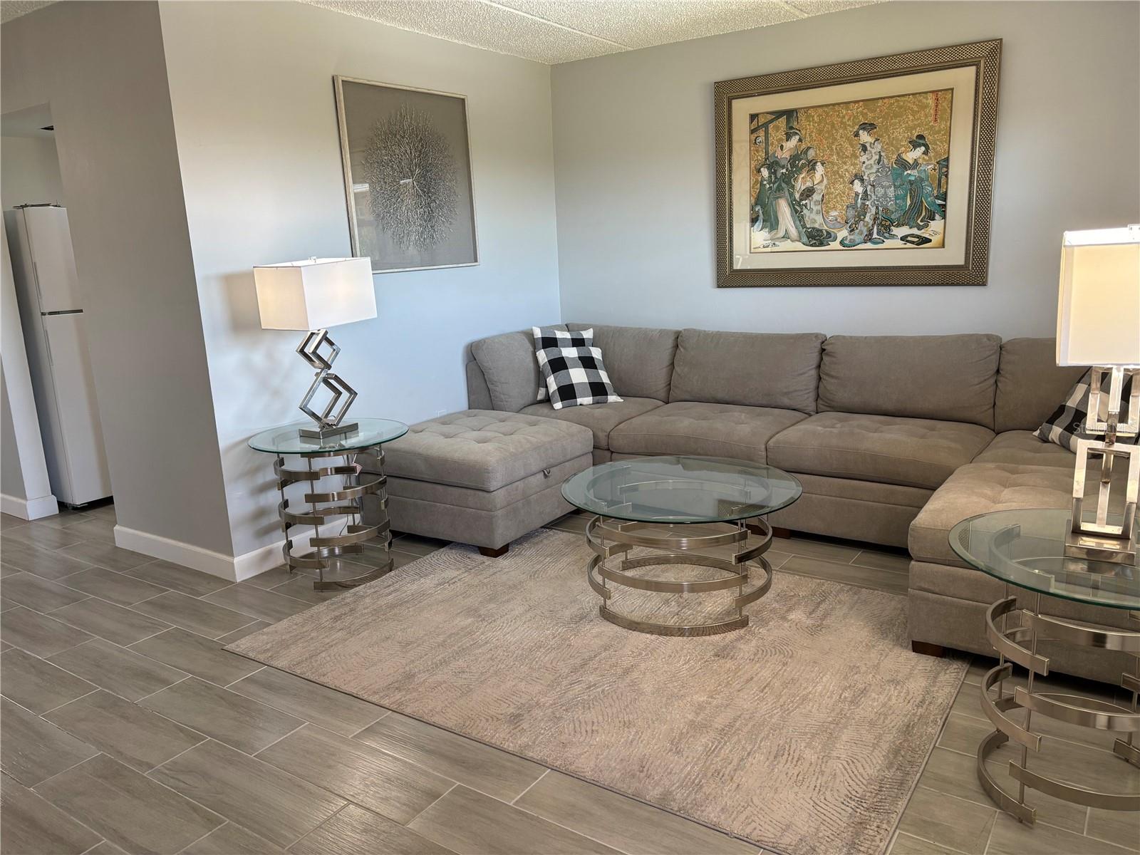 Image 3 of 19 For 12760 Indian Rocks Road 1102