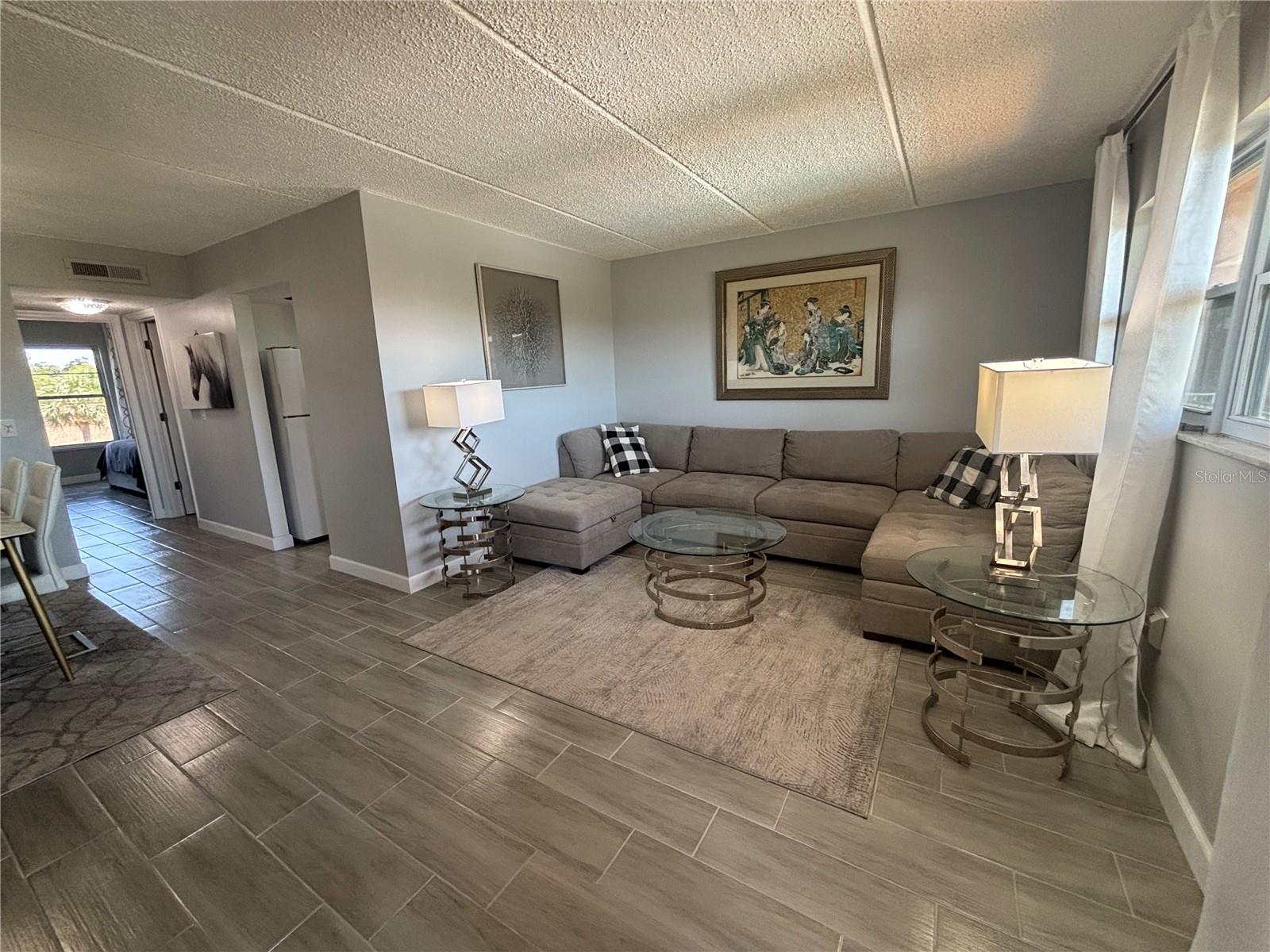 Image 4 of 19 For 12760 Indian Rocks Road 1102