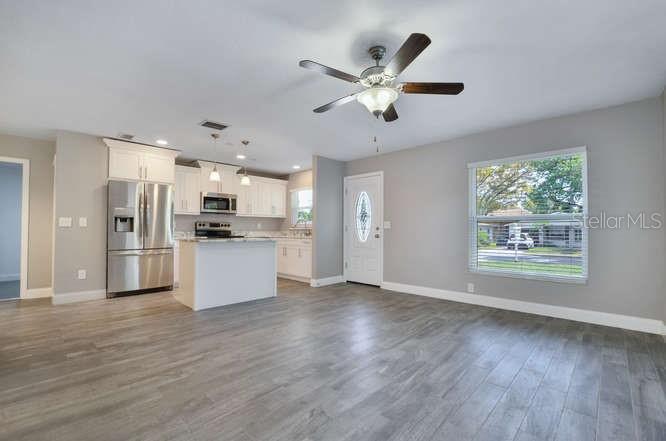 Image 10 of 22 For 4319 La Salle Street