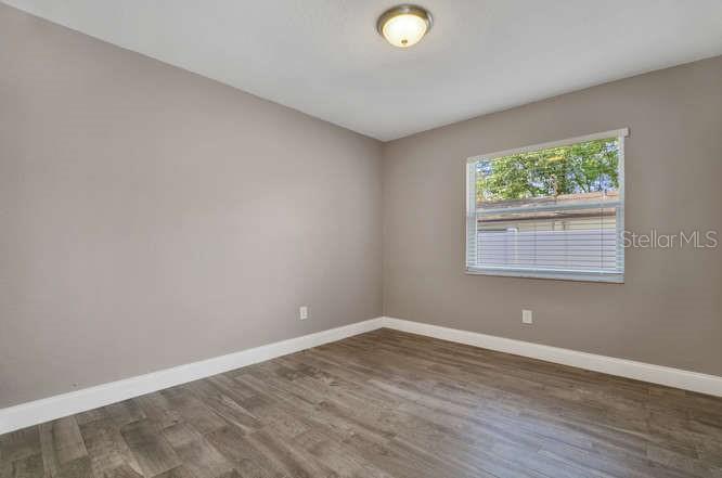 Image 17 of 22 For 4319 La Salle Street