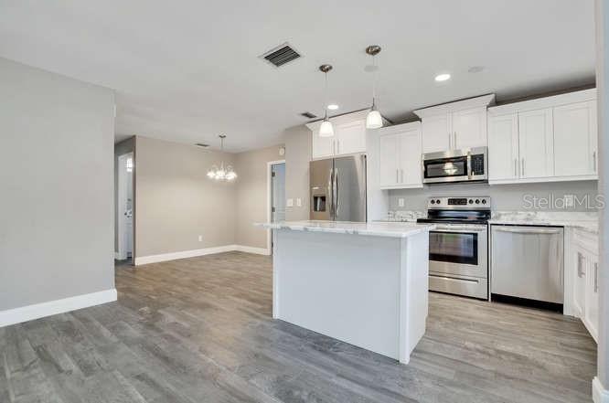 Image 4 of 22 For 4319 La Salle Street