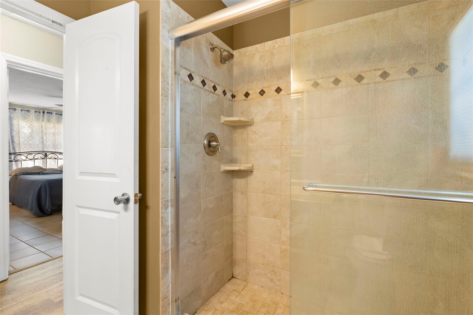 Image 15 of 26 For 707 24th Street Sw