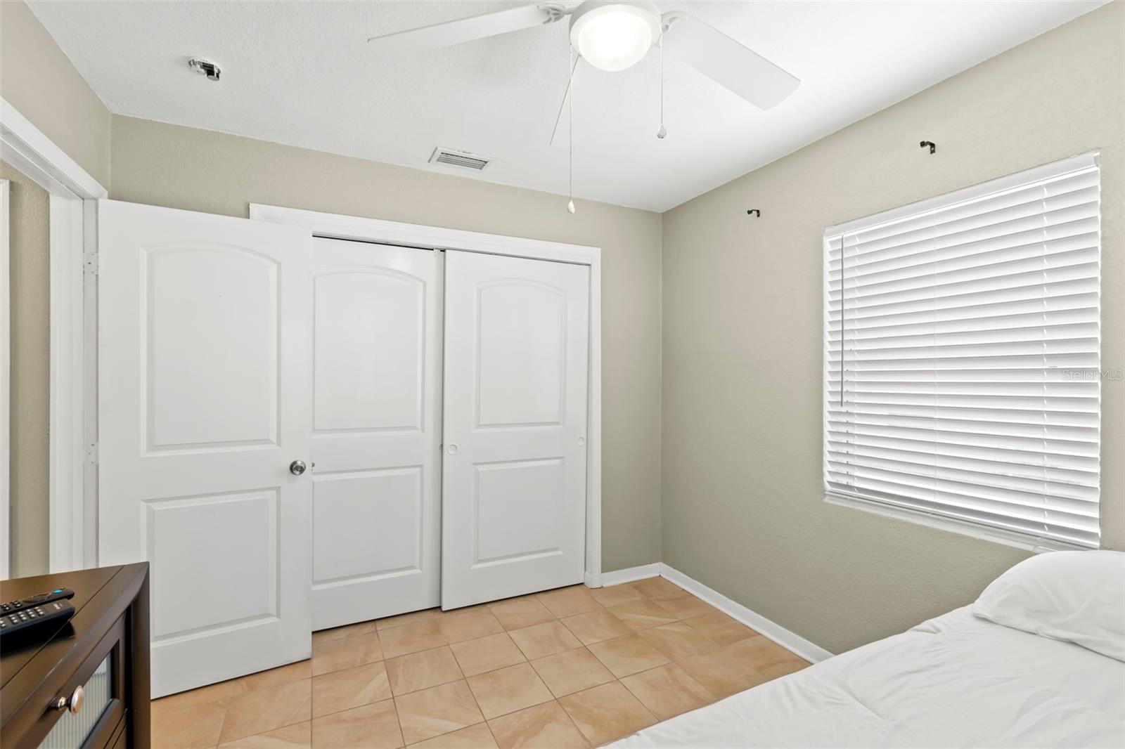 Image 17 of 26 For 707 24th Street Sw
