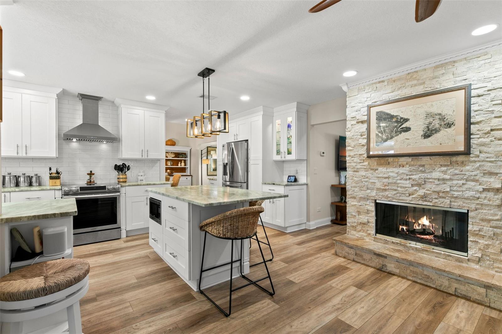 Image 10 of 40 For 13598 Park Boulevard