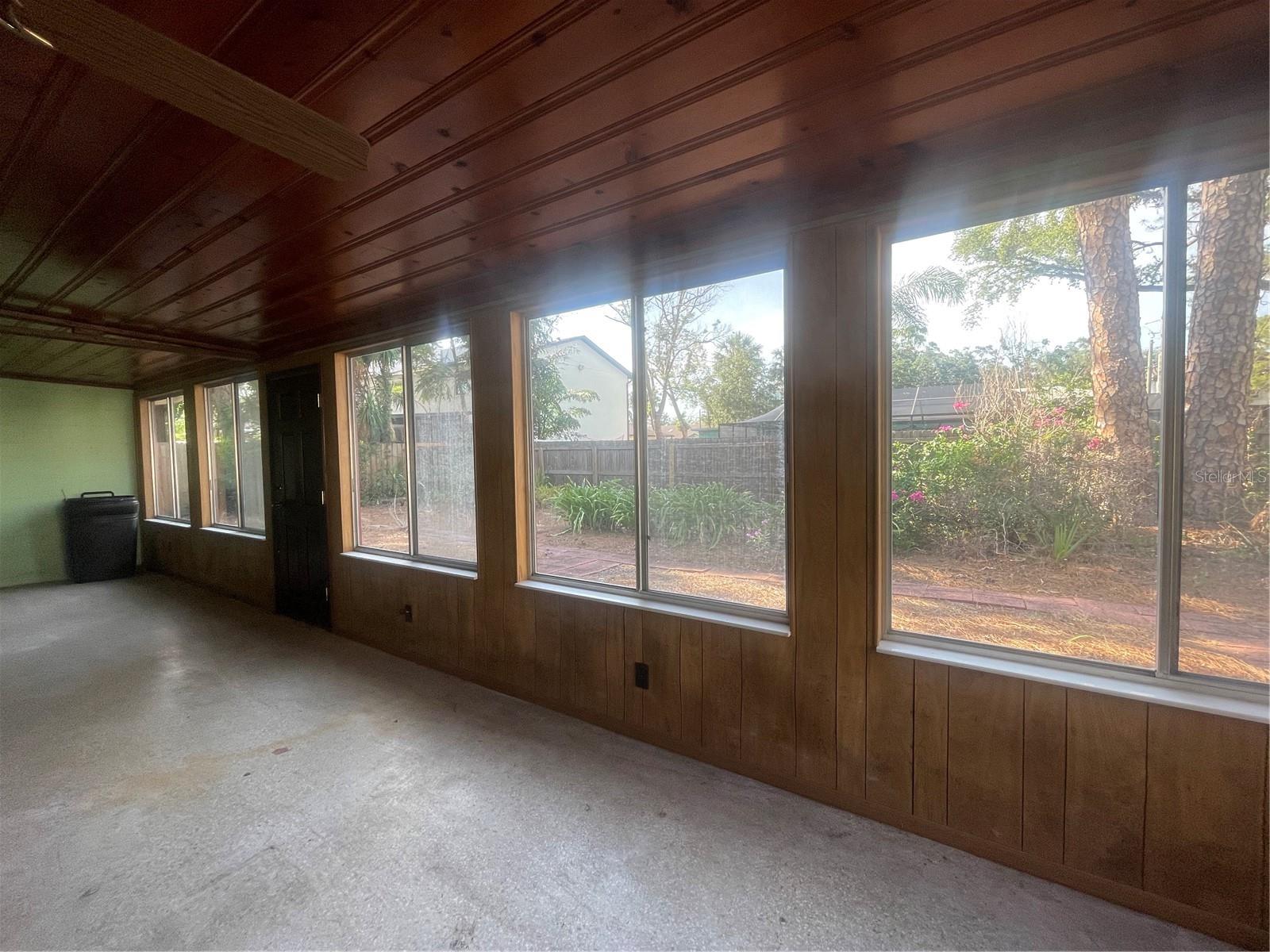 Image 14 of 32 For 4711 Vasconia Street