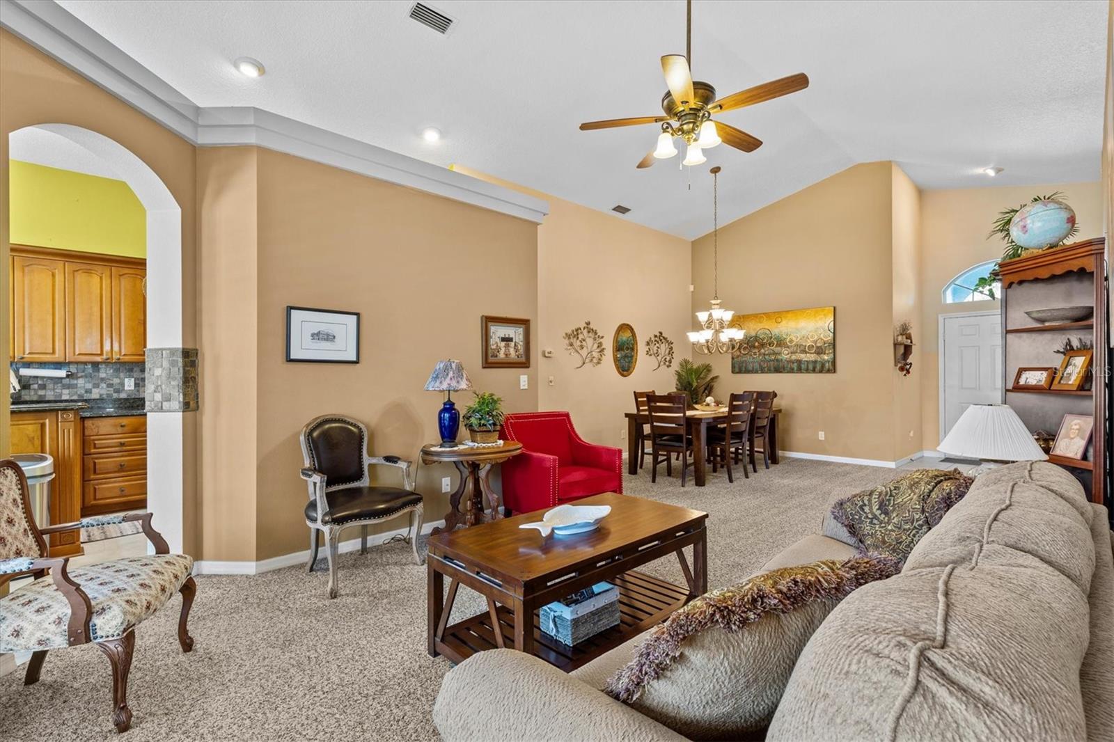 Image 11 of 48 For 378 Wood Chuck Avenue