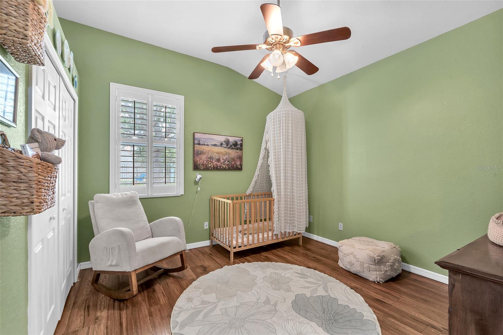 Listing photo id 10 for 11808 Holly Crest Lane