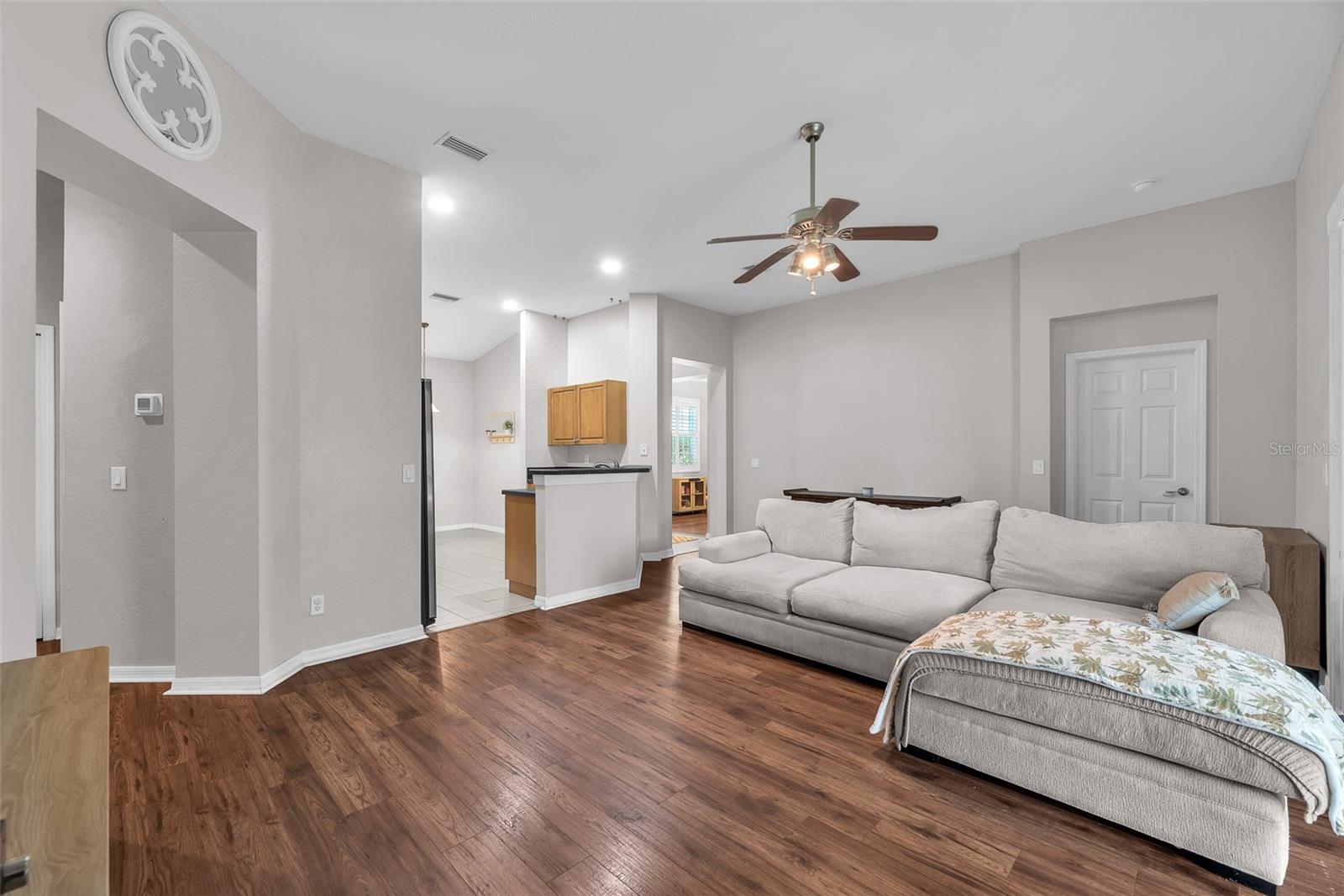 Listing photo id 16 for 11808 Holly Crest Lane