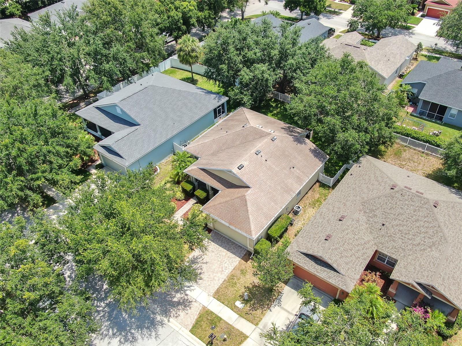 Listing photo id 24 for 11808 Holly Crest Lane