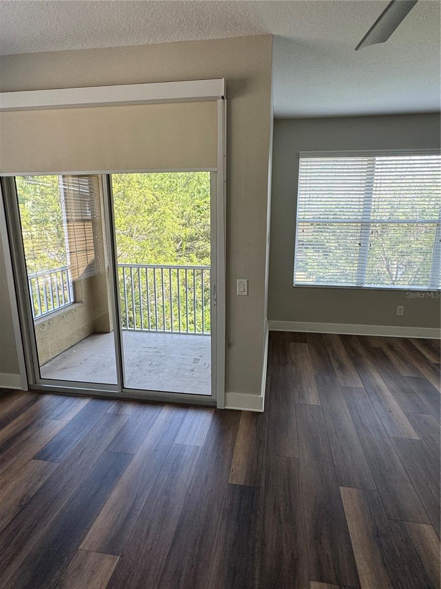 Image 13 of 28 For 12631 Silverdale Street