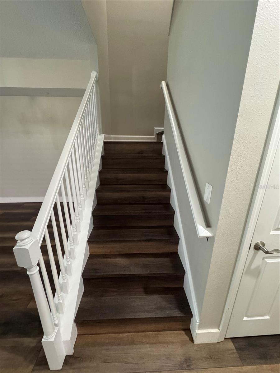 Image 18 of 28 For 12631 Silverdale Street