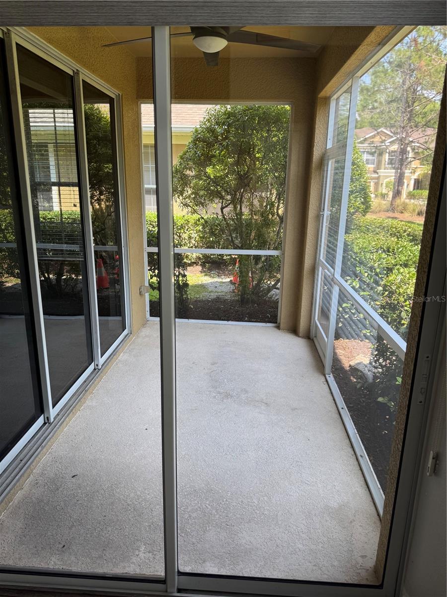 Image 23 of 28 For 12631 Silverdale Street
