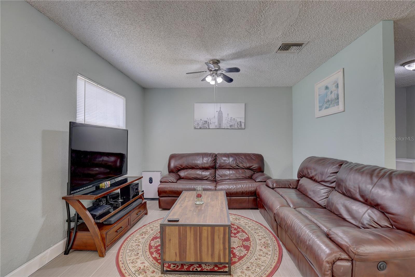 Listing photo id 13 for 9240 53rd Way N