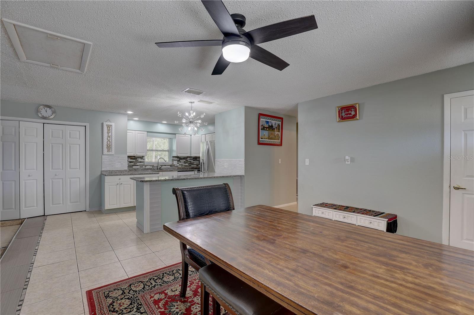 Listing photo id 14 for 9240 53rd Way N