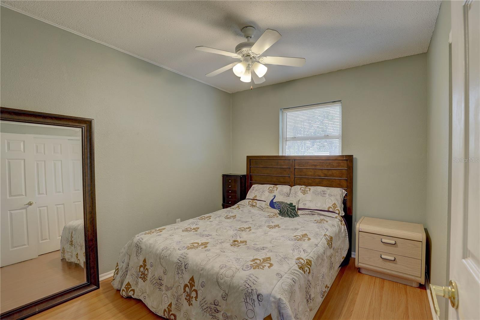 Listing photo id 17 for 9240 53rd Way N
