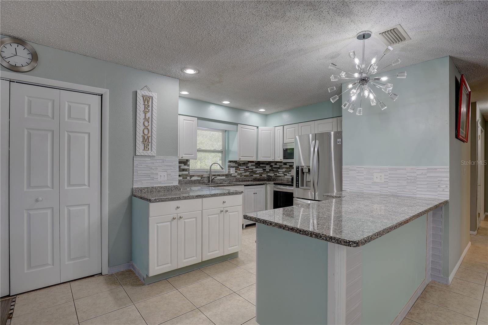 Listing photo id 0 for 9240 53rd Way N