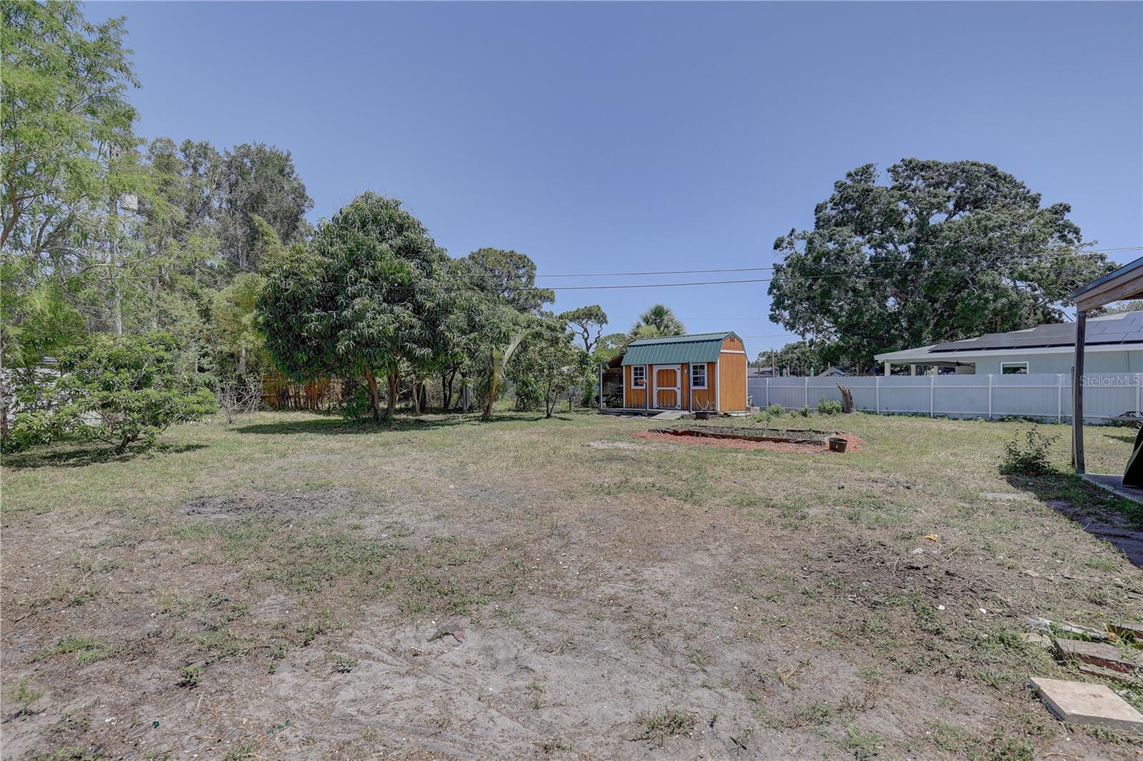 Listing photo id 26 for 9240 53rd Way N