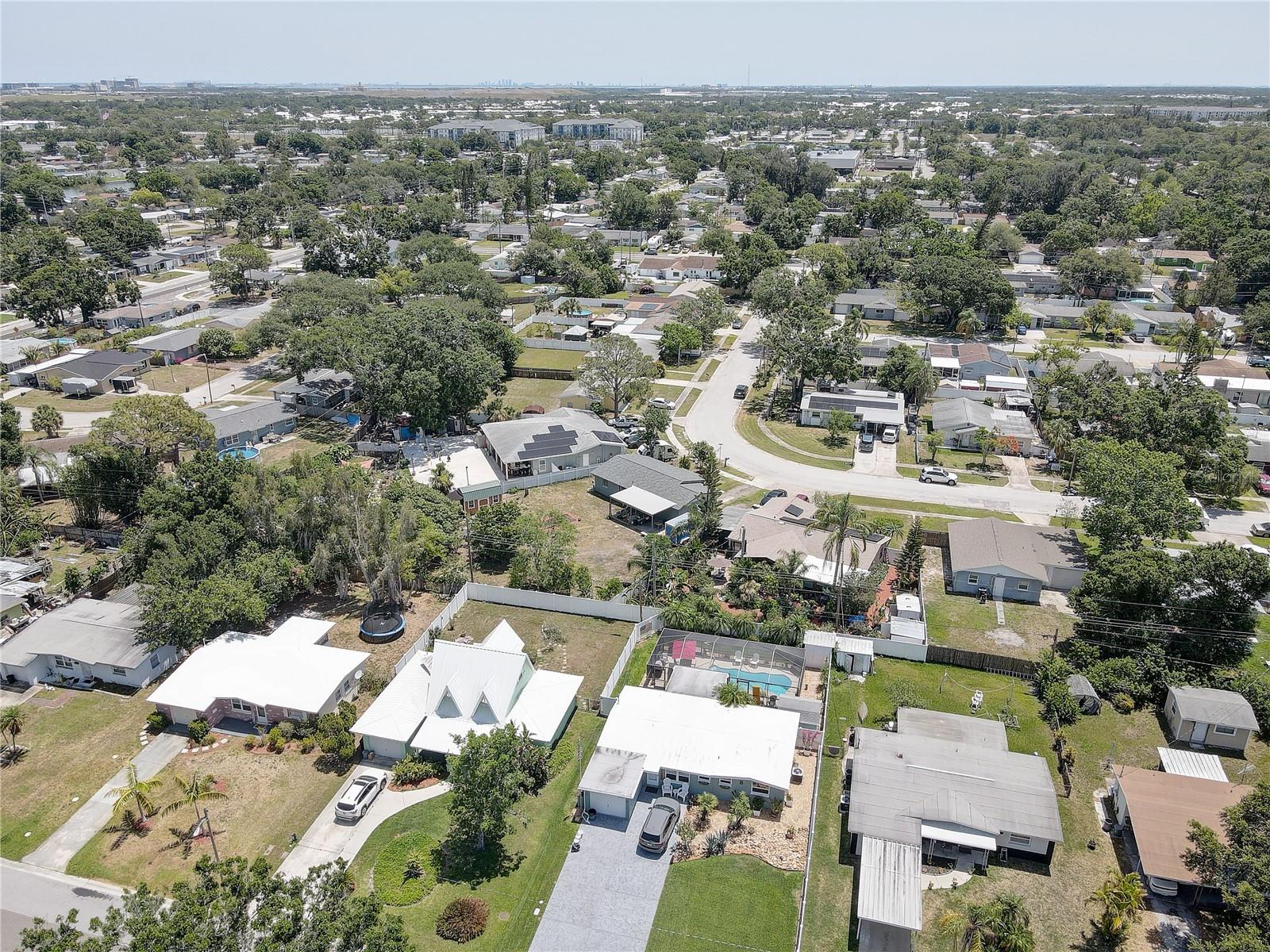 Listing photo id 31 for 9240 53rd Way N