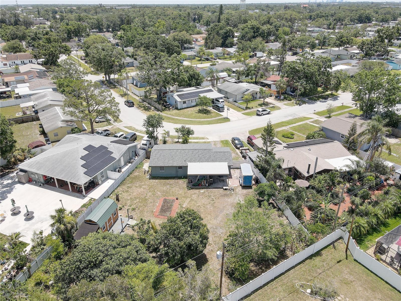Listing photo id 3 for 9240 53rd Way N