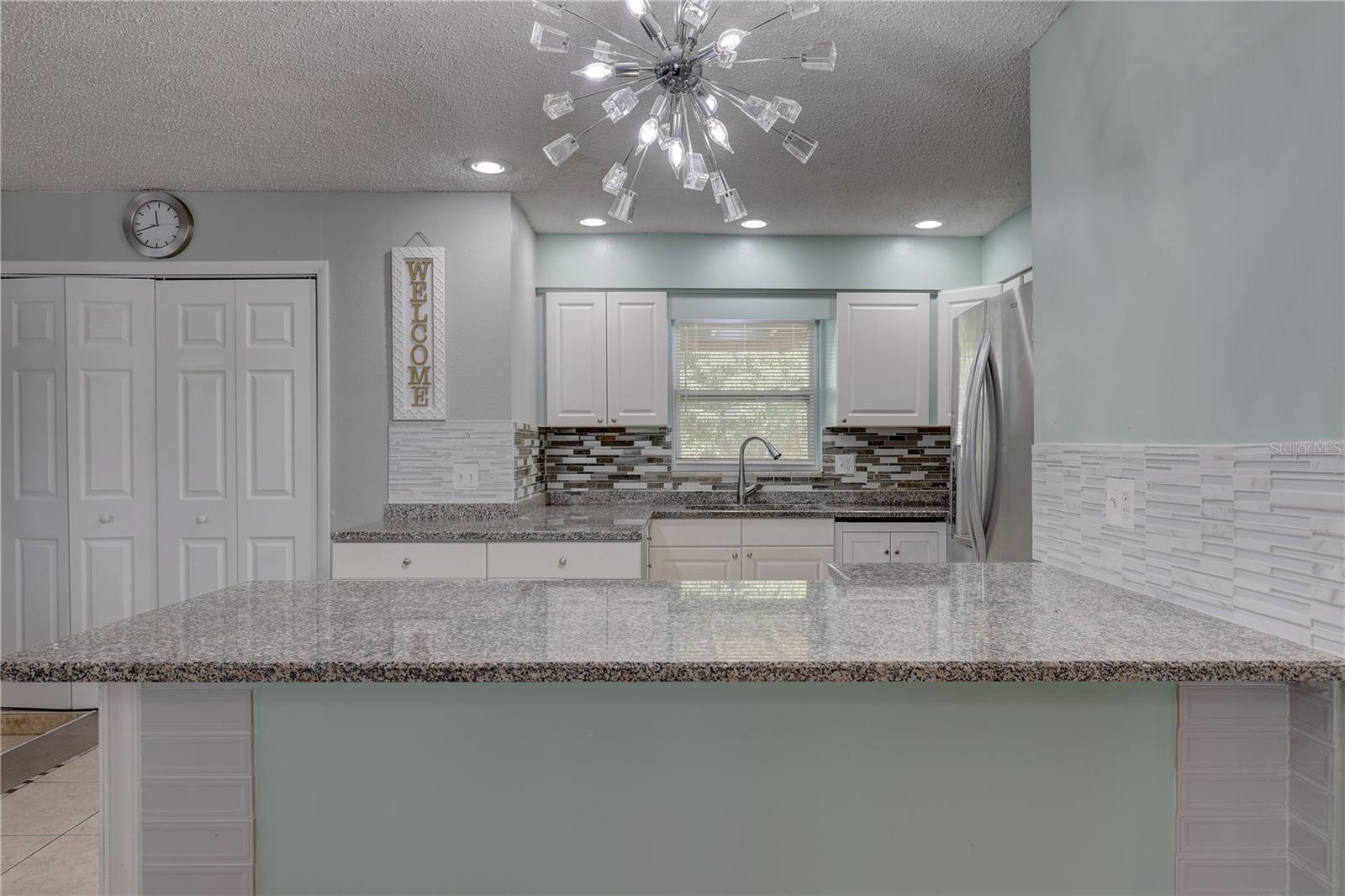 Listing photo id 4 for 9240 53rd Way N