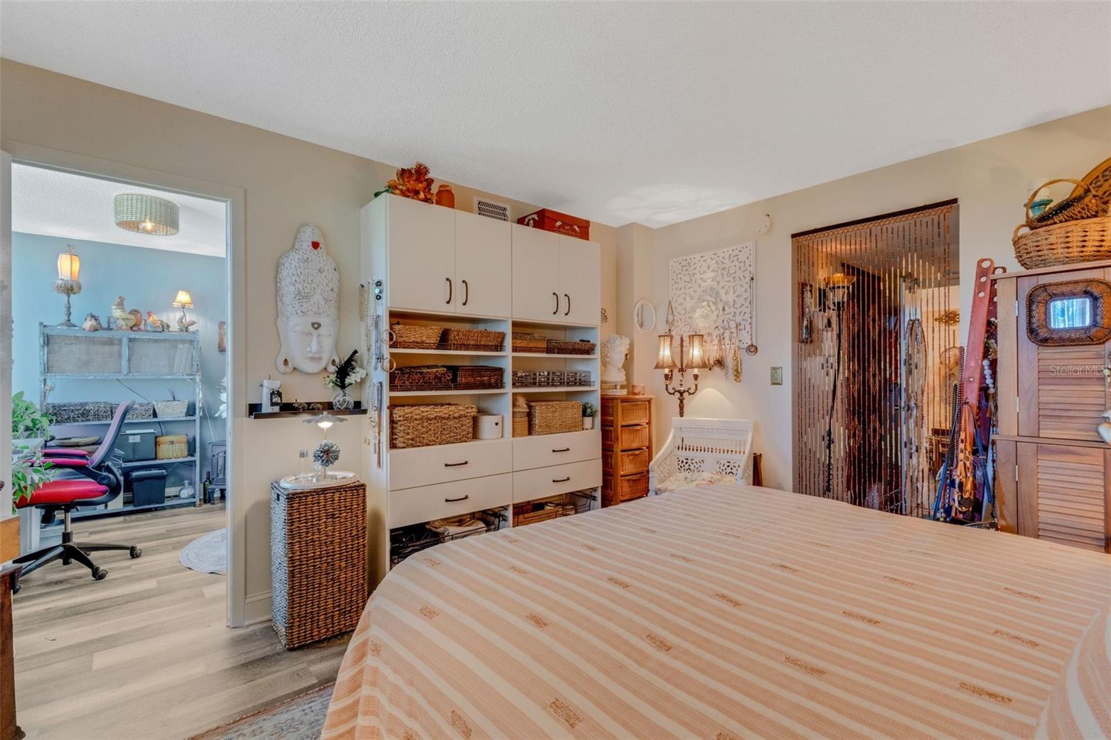 Image 21 of 26 For 4705 1st Street Ne 326