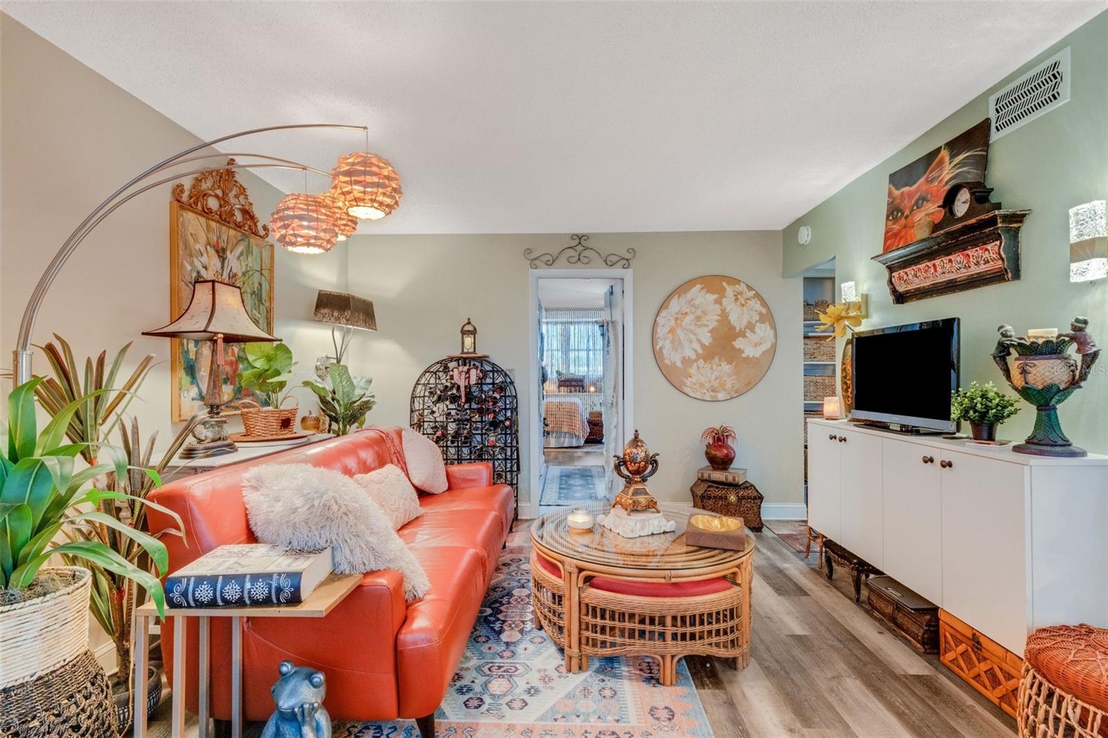 Image 9 of 26 For 4705 1st Street Ne 326