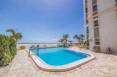 Image 34 of 77 For 4950 Gulf Boulevard 409