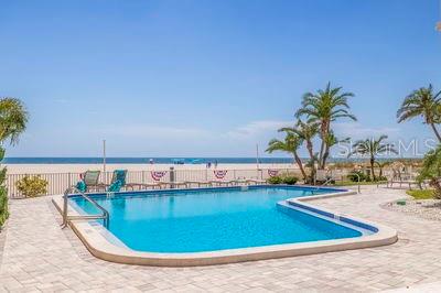 Image 36 of 77 For 4950 Gulf Boulevard 409
