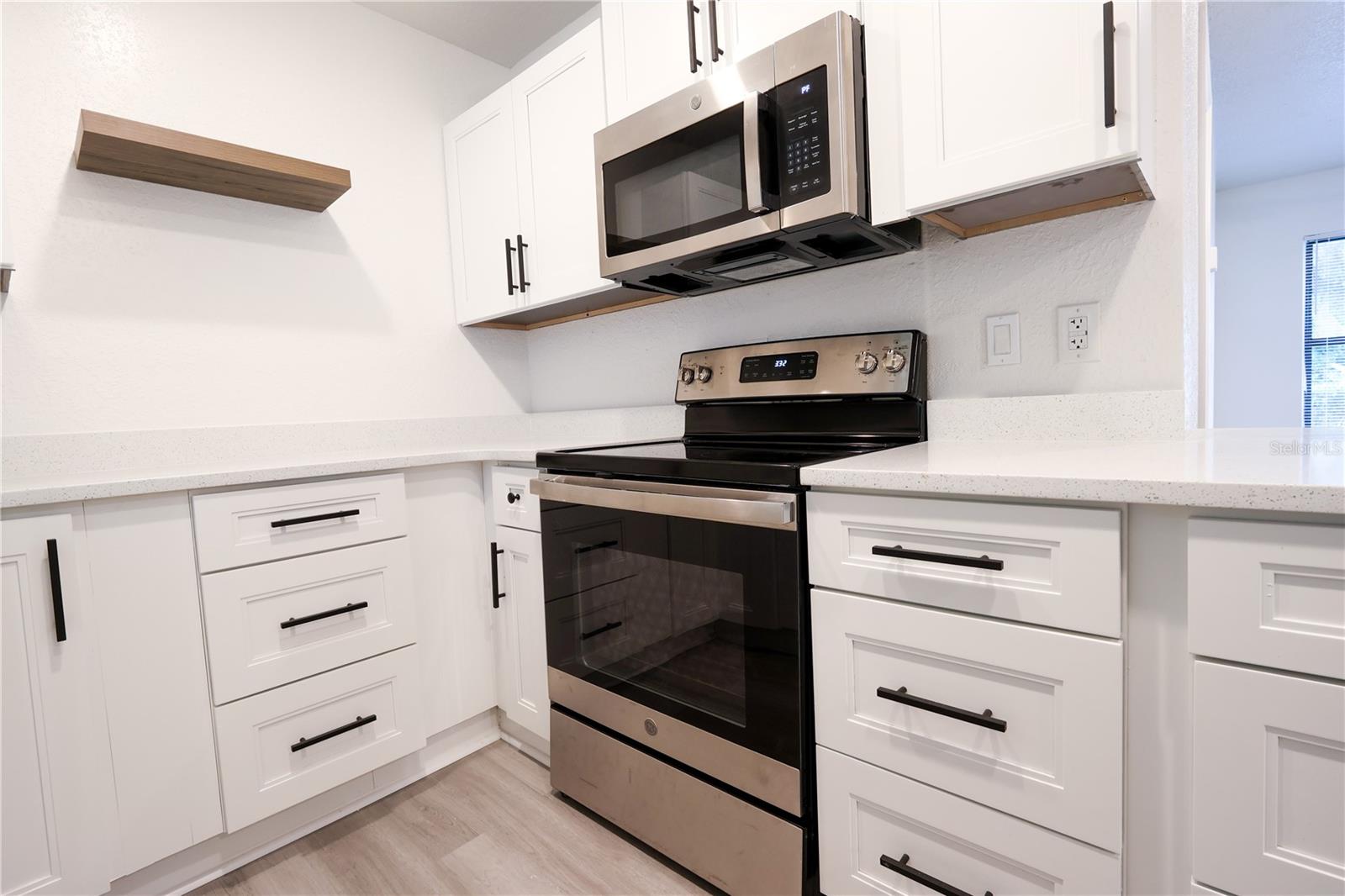 Image 13 of 55 For 808 Clara Avenue