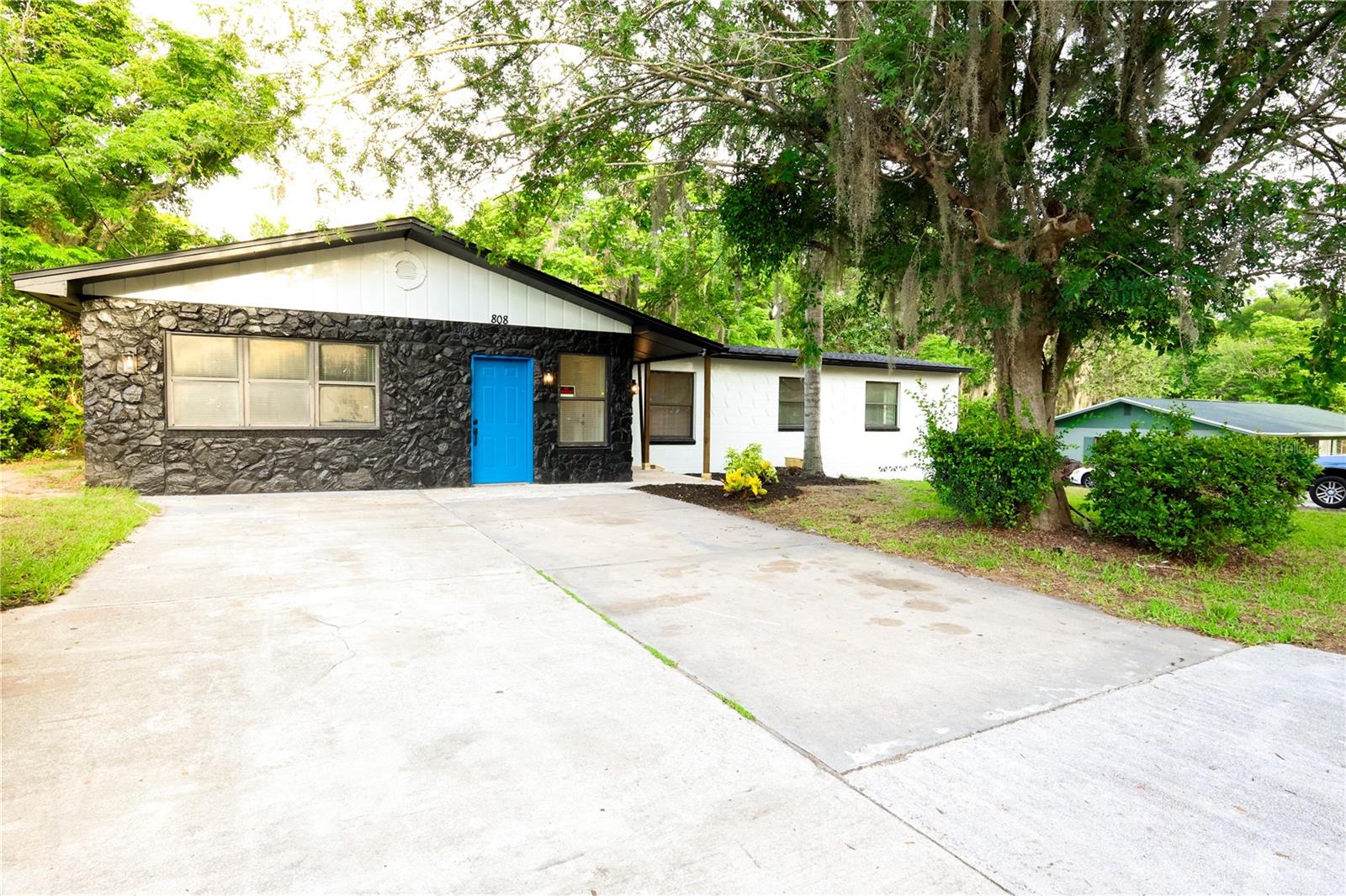 Image 3 of 55 For 808 Clara Avenue