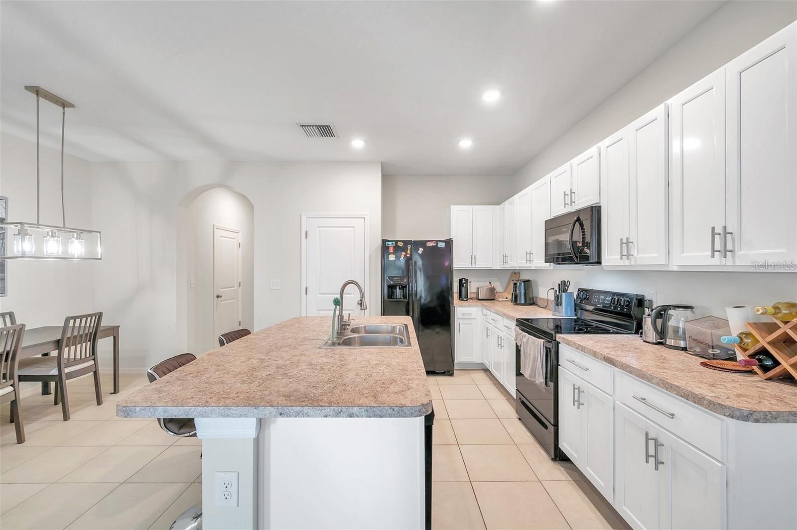 Image 16 of 54 For 3828 Vignoble Lane