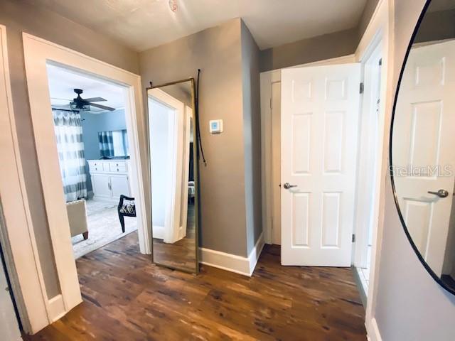 Listing photo id 9 for 2836 5th Avenue N