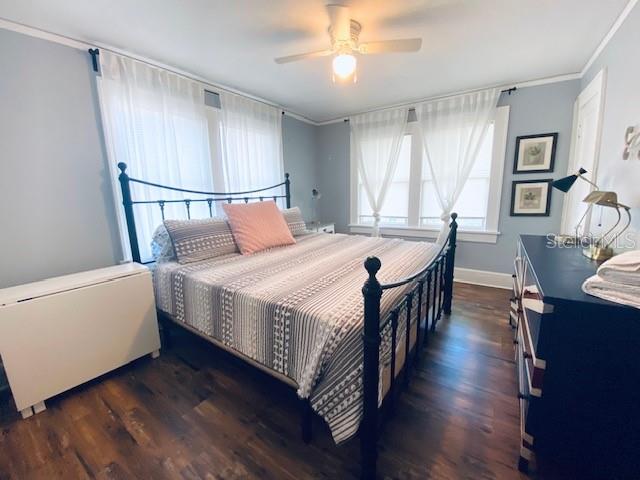 Listing photo id 10 for 2836 5th Avenue N