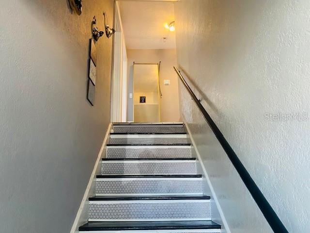 Listing photo id 1 for 2836 5th Avenue N