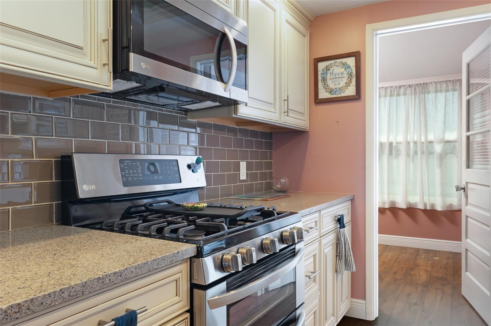 Image 11 of 43 For 6015 19th Street N 311