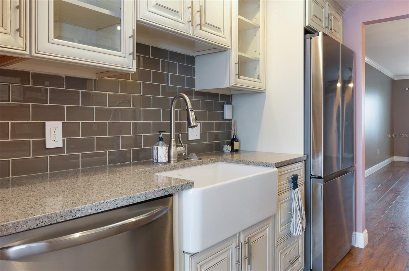 Image 12 of 43 For 6015 19th Street N 311