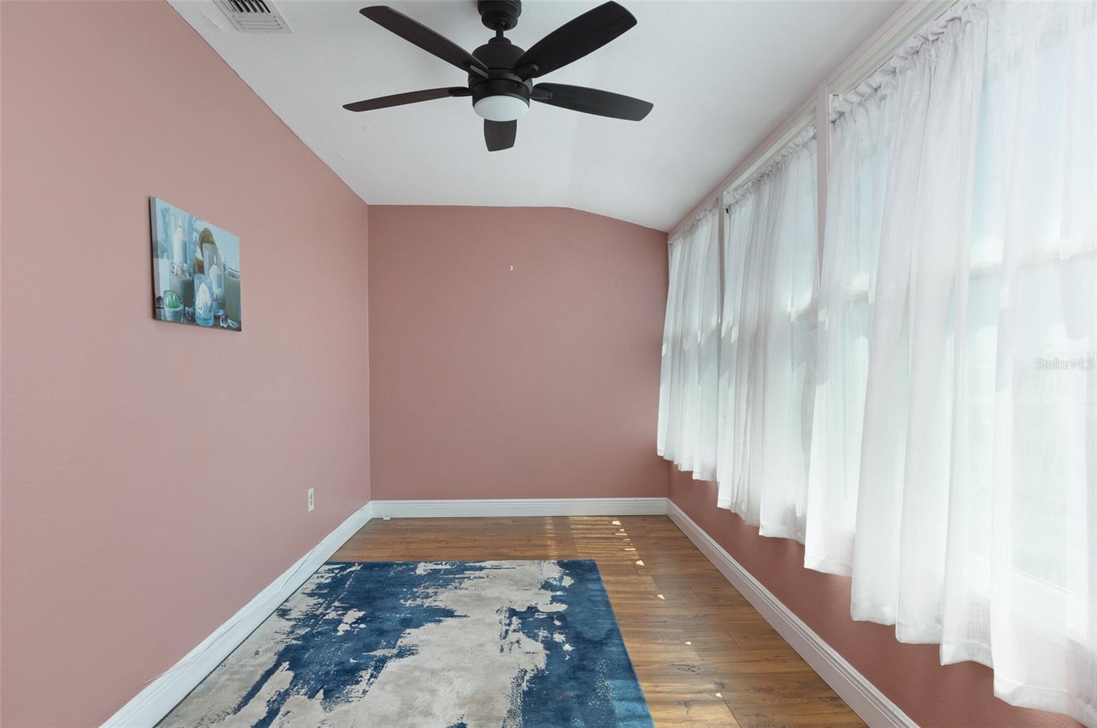 Image 16 of 43 For 6015 19th Street N 311