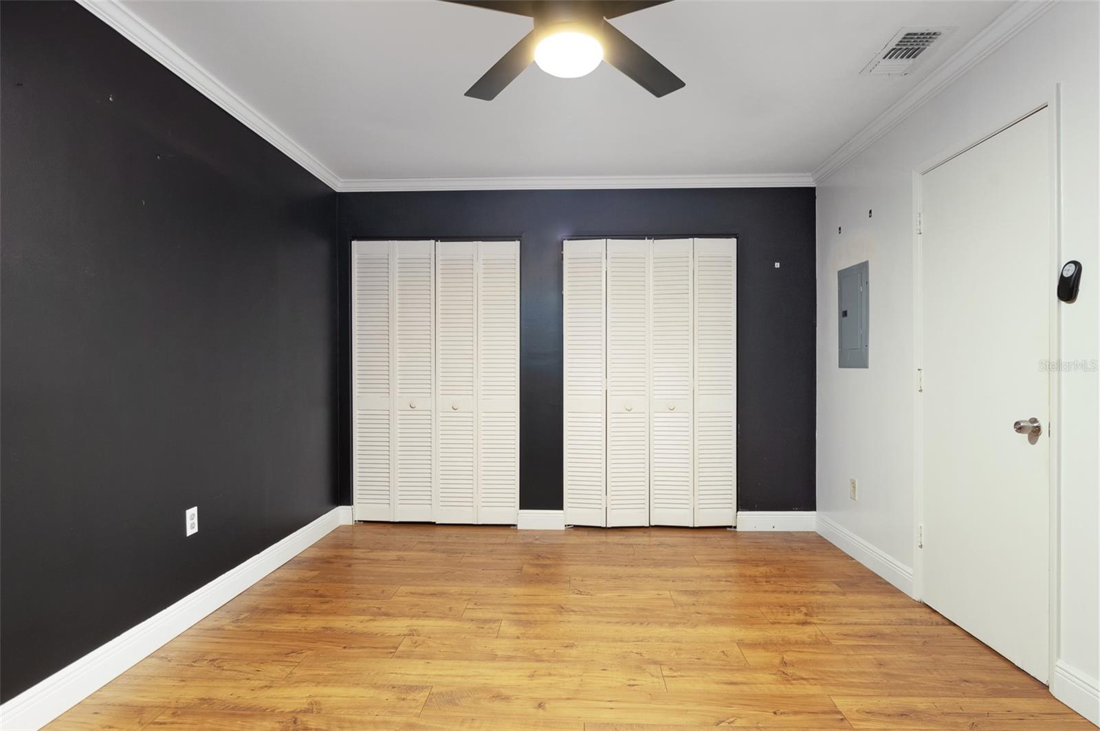 Image 18 of 43 For 6015 19th Street N 311