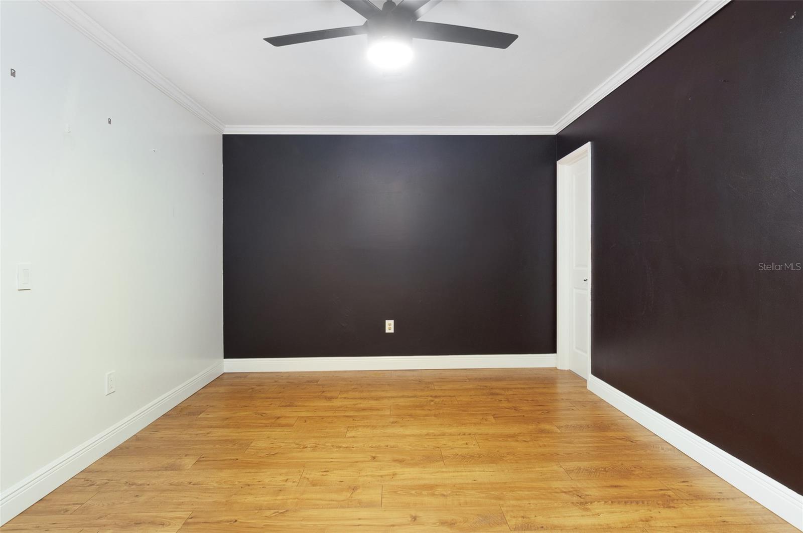 Image 20 of 43 For 6015 19th Street N 311